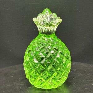 Vintage Art Glass Hand Blown Green Pineapple Paperweight Figurine 4"